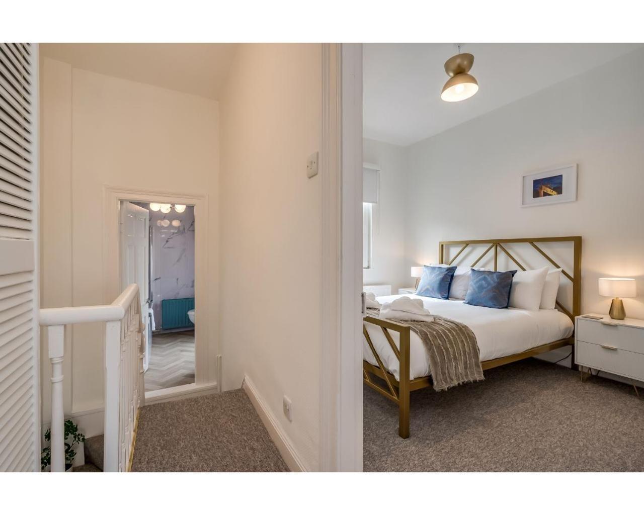 Central Belfast Apartments Chic Luxe R&R Room photo